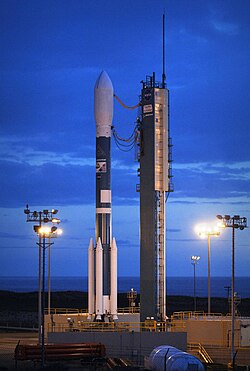 ヴァンデンバーグ空軍基地で打ち上げを待つCloudSatとCALIPSO
