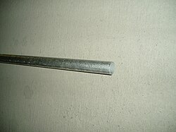 ねじなし電線管(E25)の管口。ねじがない