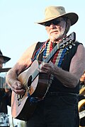 カントリーギタリストのウィリー・ネルソン