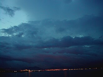 香港・坪洲島の夜明け
