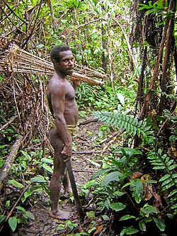 コロワイ族の男性