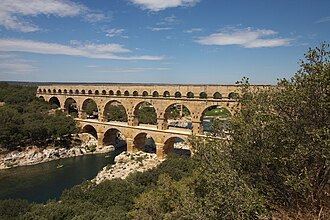 ポン・デュ・ガール:ローマ帝国の卓越した水道橋