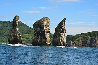 三人兄弟岩の景観