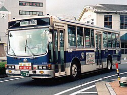 JR九州の路線バスの並行連動式ワイパー (1993年撮影)