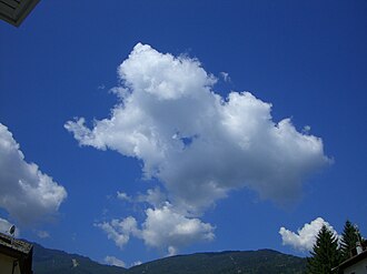 扁平雲の特性と気象学的定義