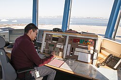 航空管制官の役割と業務