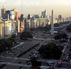 歴史的景観と都市環境を形成する並木道の構造と歴史
