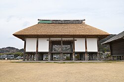 高床土壁塗双倉