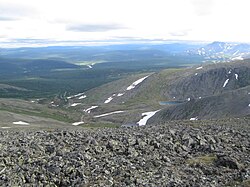 石の多いウラル山脈の風景