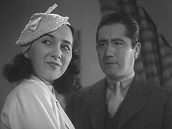 映画『限りなき鋪道』のワンシーン