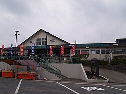 つつじヶ丘駅出入口のつつじヶ丘レストハウス