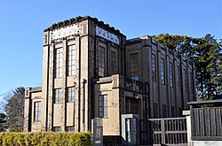 1927年に建設された淡山翁記念報徳図書館の外観