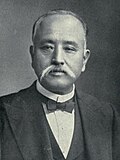 当時の行政組織や官僚に関する記録