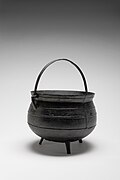 脚つきの金属鍋(19世紀)