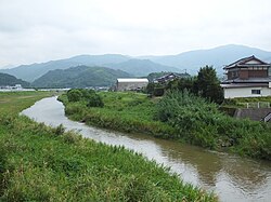 新岡口橋より上流方
