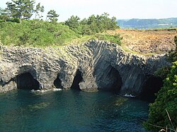 屋形石の七ツ釜 佐賀県唐津市