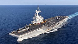 フランス海軍の航空母艦シャルル・ド・ゴール