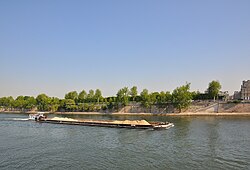 パリ市・セーヌ川のはしけ運送