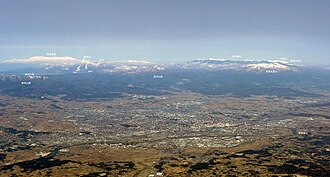 奥羽山脈の地形と歴史的変遷