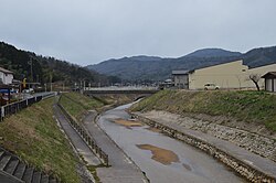 支流の岩屋川