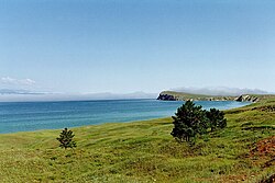 ロシアにあるバイカル湖。シベリアの青い真珠と呼ばれる世界最古かつ最深の湖。