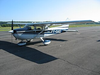 セスナ 172 スカイホーク:世界で最も生産された軽飛行機
