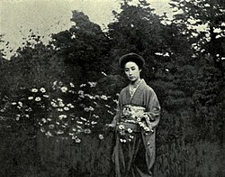 妻の寺島茂登子