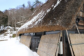 雪囲い:日本の豪雪地帯における伝統的な防雪対策