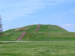カホキア遺跡のマウンド