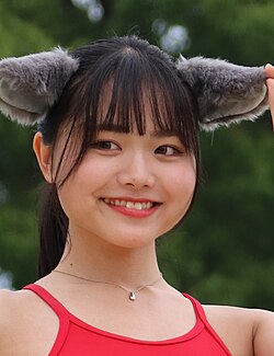 鈴木優愛：女優・グラビアアイドルとしての経歴と活動