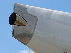 エアバスA380のテールエンドのAPU排気
