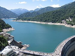 人造湖の概要と構造およびその目的