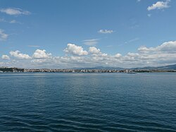 海峡から望むチャナッカレの街並み