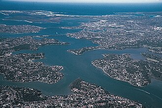 リアス海岸の地形的特徴と形成プロセス