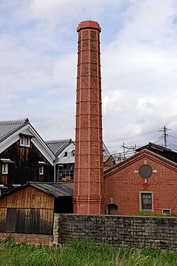 煙突の構造、歴史および環境影響に関する解説