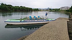 牛川の渡船