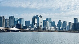 大阪市:西日本の中心を担う歴史と経済の政令指定都市