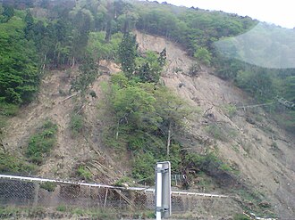 がけ崩れのメカニズムと防災対策