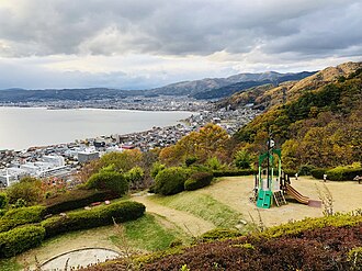 立石公園（長野県諏訪市）の概要と特徴