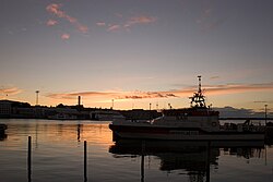 夕暮れのSAR艦艇