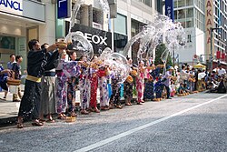 イベントでの打ち水の様子