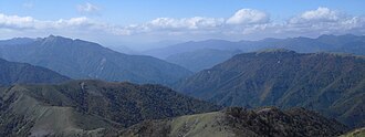 次郎笈から望む四国山地東部