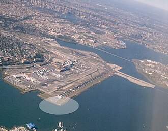 ラガーディア空港を上空から撮影した写真