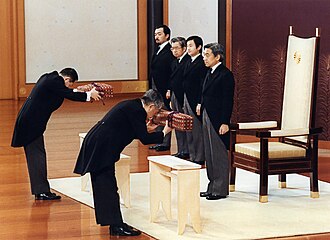 日本神話における三種の神器の歴史と伝承