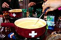 スイス、フランス、ベルギーなどの陶製のフォンデュ鍋