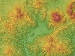 由布院盆地周辺の地形図 右上が由布岳