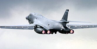 十字尾翼の構造と航空機における役割