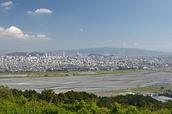 安倍川と静岡市街の遠景