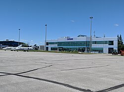 オシャワ空港