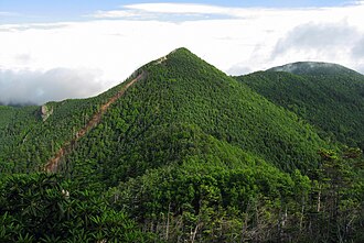 甲武信ヶ岳：奥秩父山塊の主峰